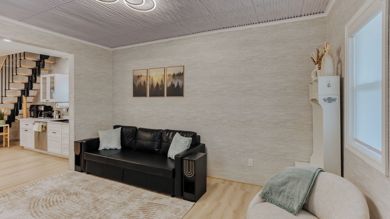 Photo of Livingroom in Gaffer District