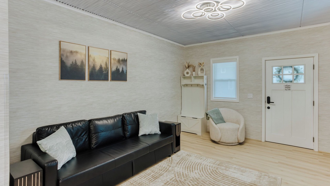 Photo of Livingroom in Gaffer District