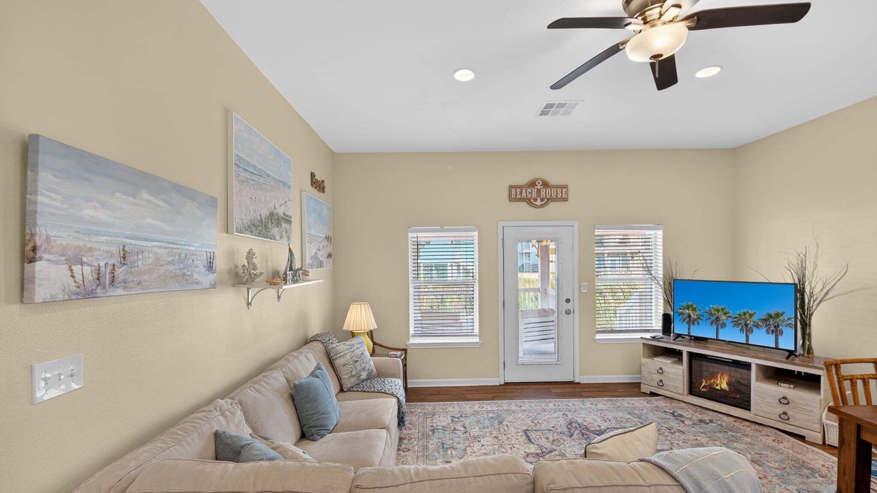 Photo of Livingroom in Bella Vista