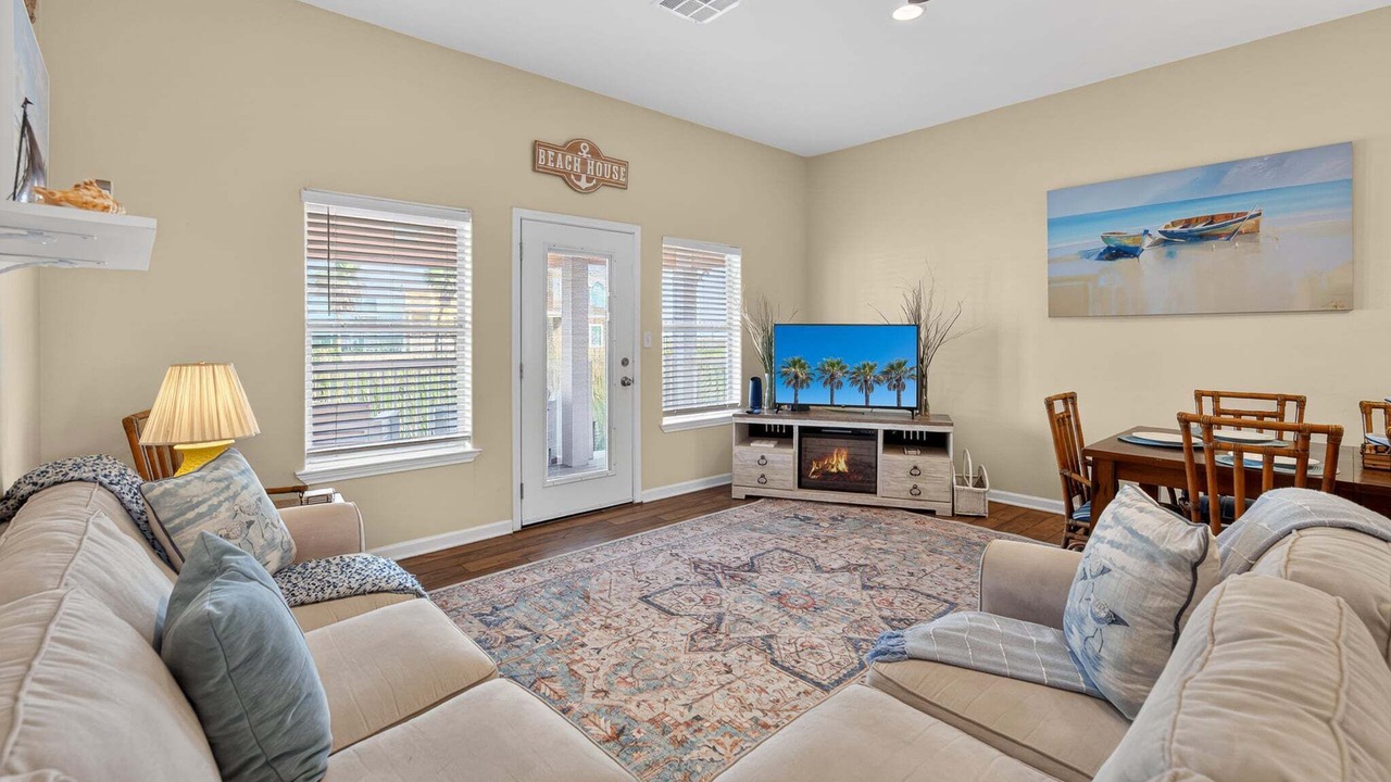 Photo of Livingroom in Bella Vista
