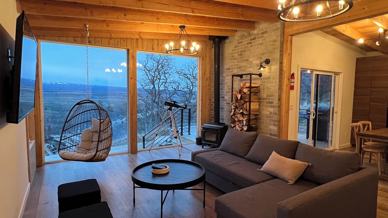 Photo of Livingroom in Goldendale