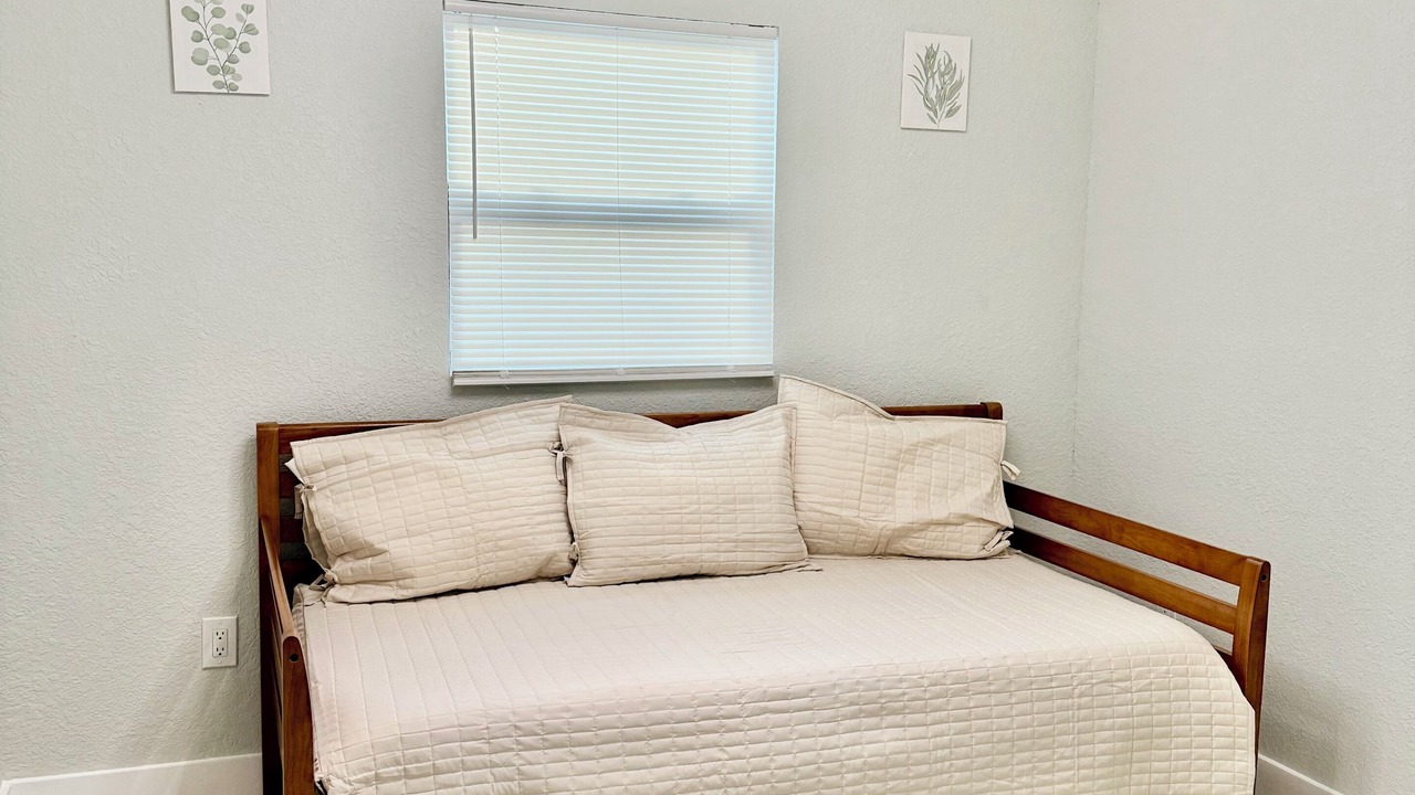 Photo of Bedroom in Sunrise
