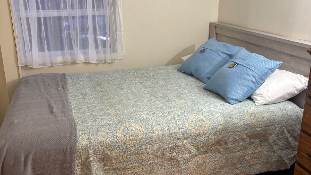 Photo of Bedroom in Newburyport