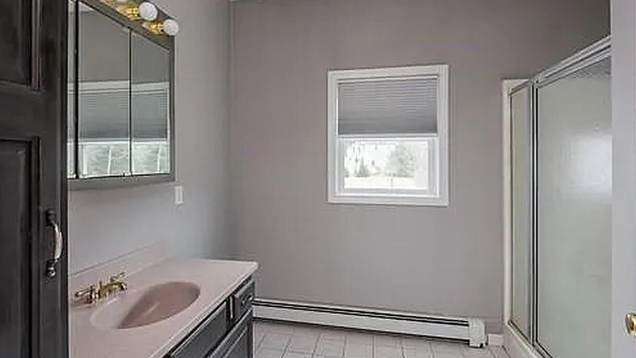 Photo of Bathroom in Chartley
