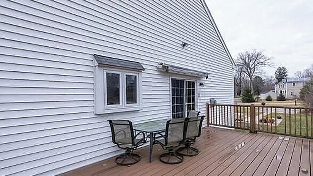 Photo of Outdoor in Chartley