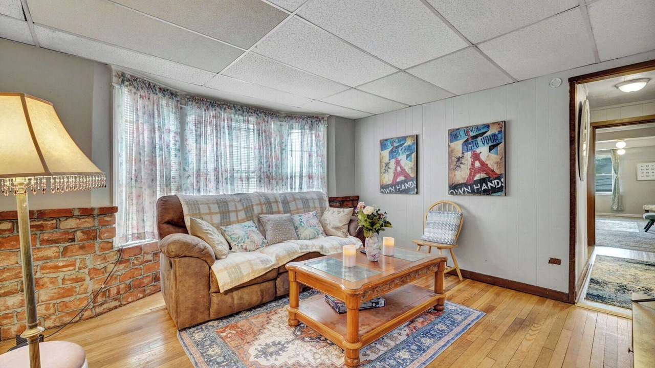 Photo of Livingroom in Rochester