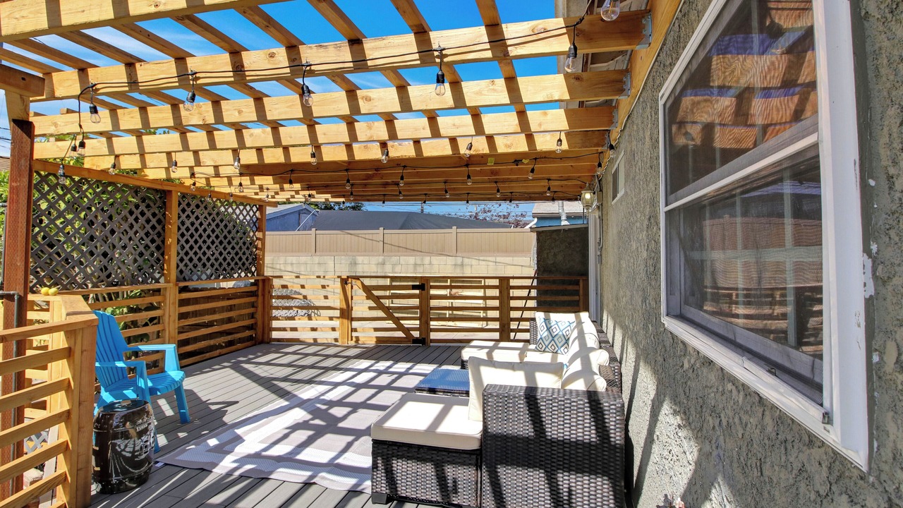 Photo of Patio Balcony in Del Aire