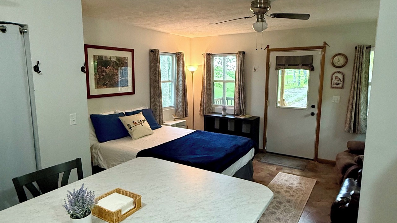 Photo of Bedroom in West Union