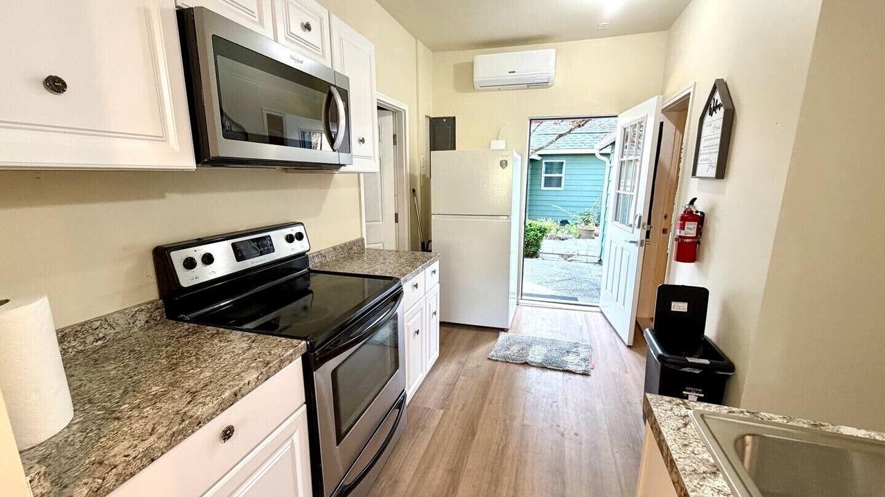 Photo of Kitchen in Picnic Point-North Lynnwood