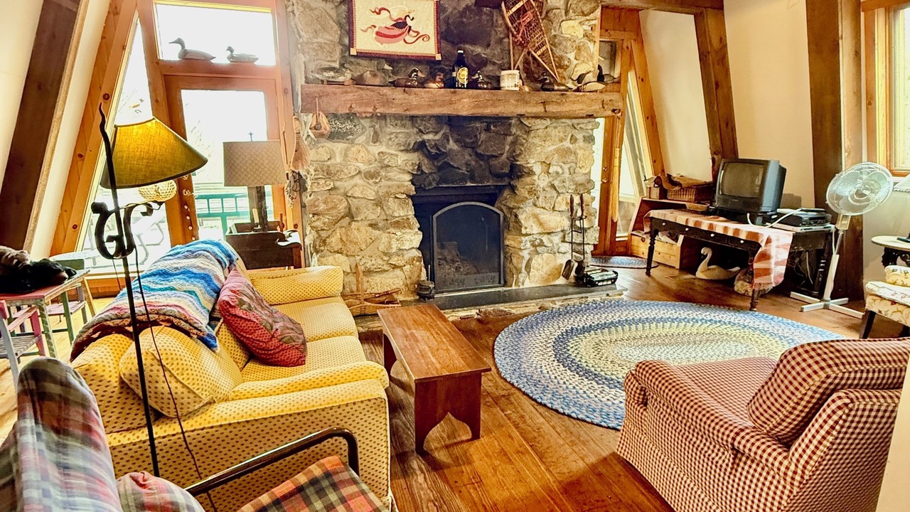 Photo of Livingroom in Schroon Lake