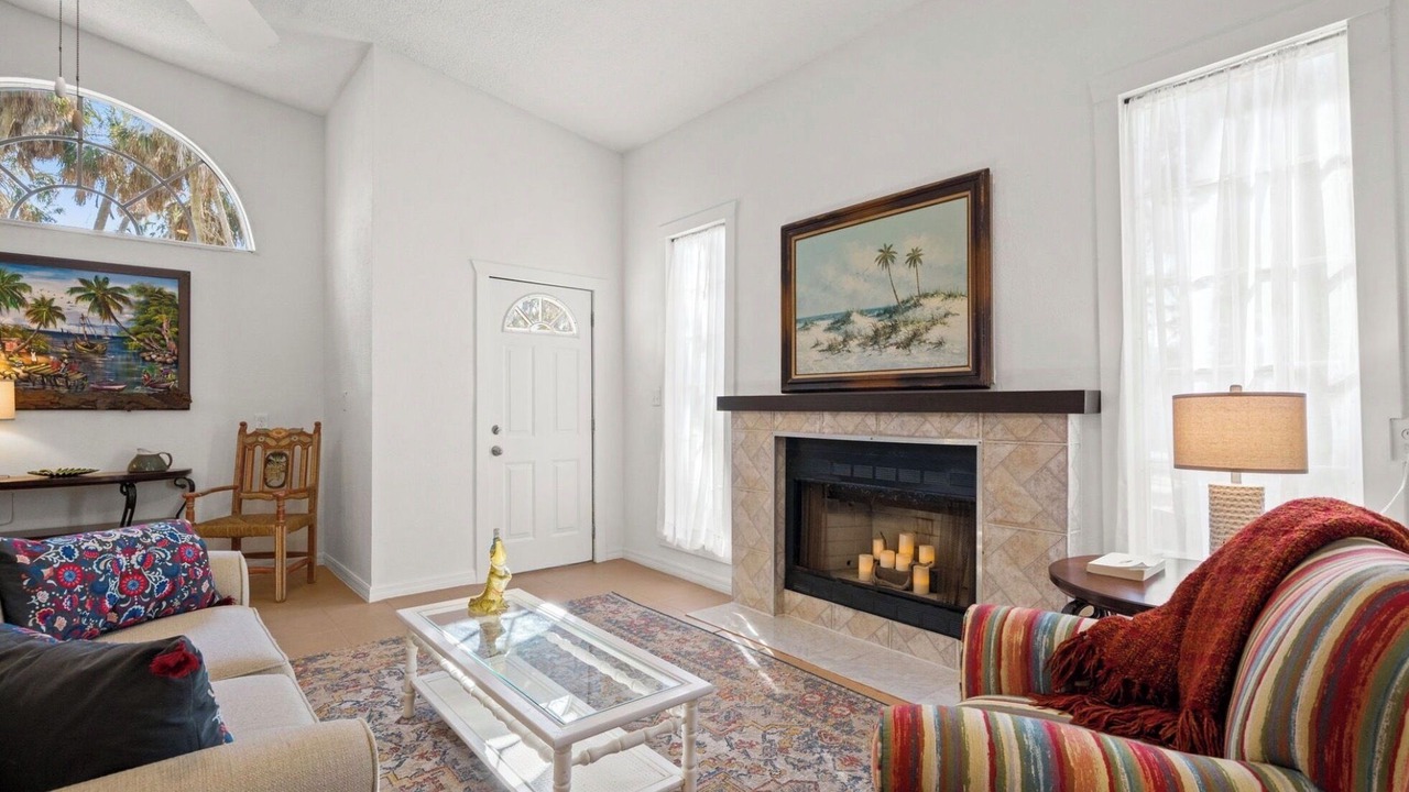 Photo of Livingroom in Spring Hill