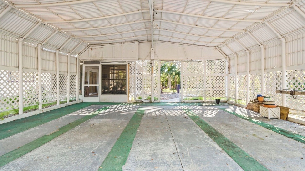 Photo of Outdoor in Spring Hill