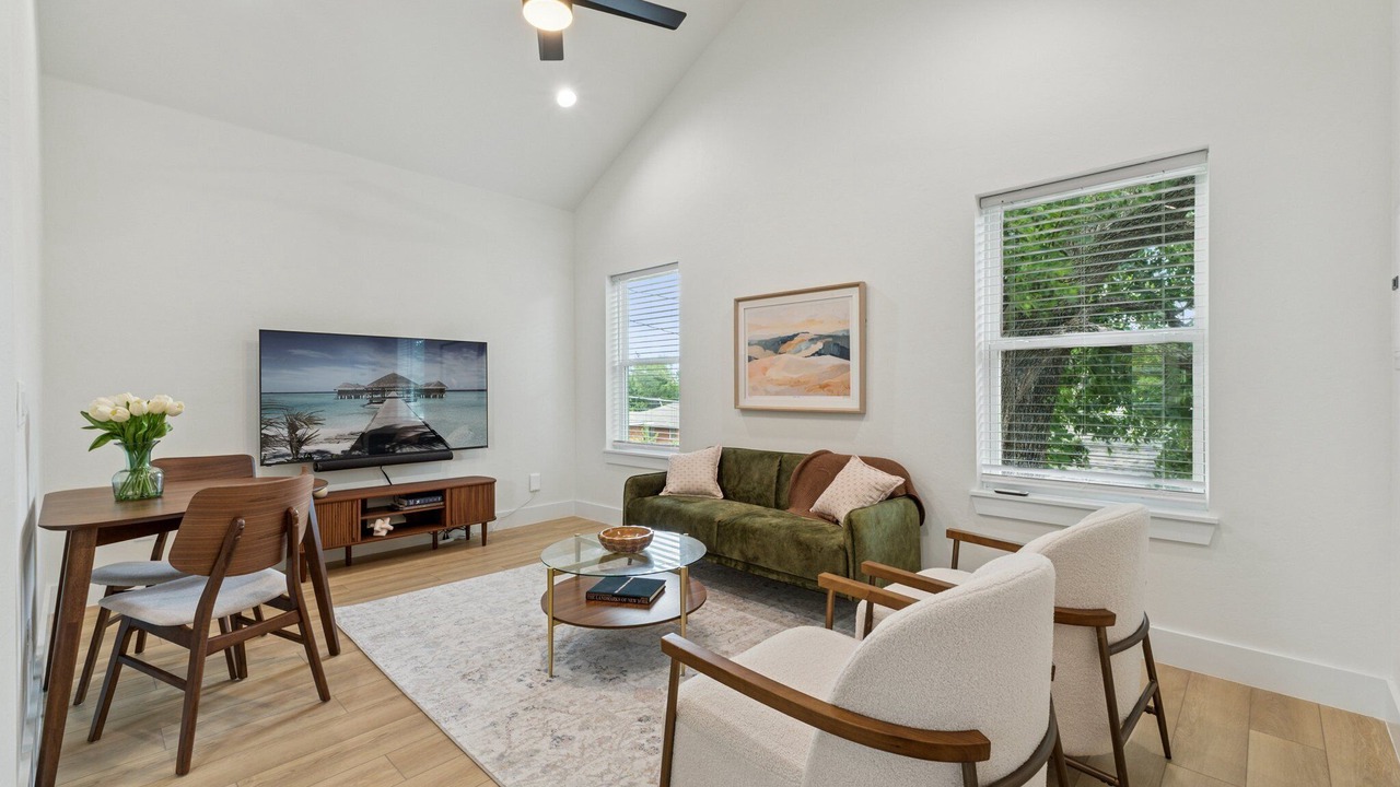 Photo of Livingroom in Edmond