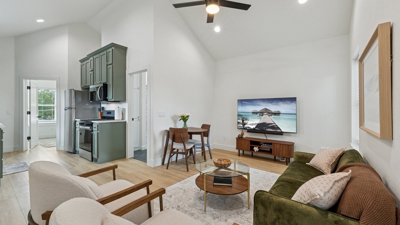 Photo of Livingroom in Edmond