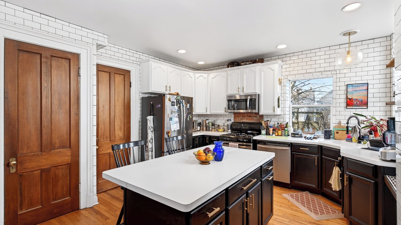 Photo of Kitchen in Front Park