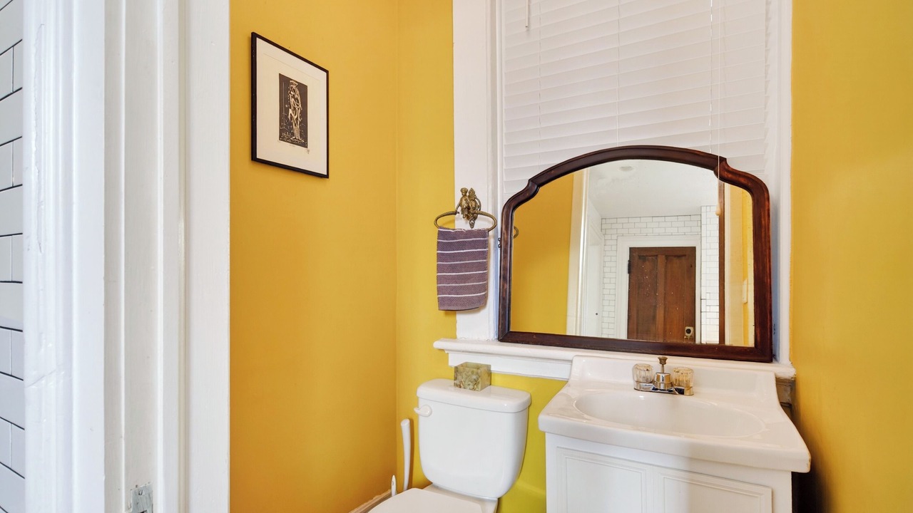 Photo of Bathroom in Front Park