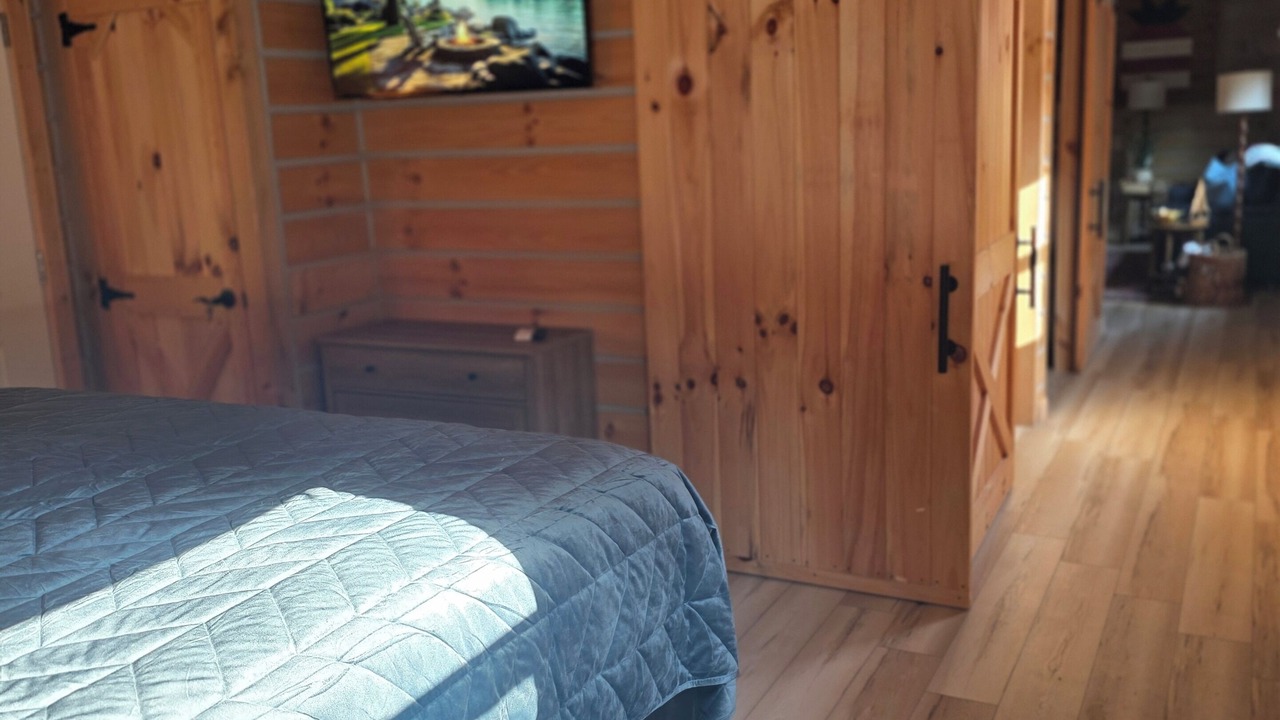 Photo of Bedroom in Akin