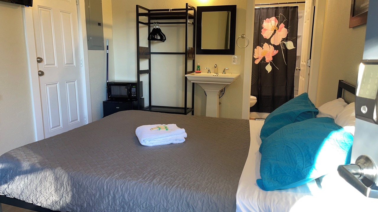 Photo of Bedroom in Picnic Point-North Lynnwood
