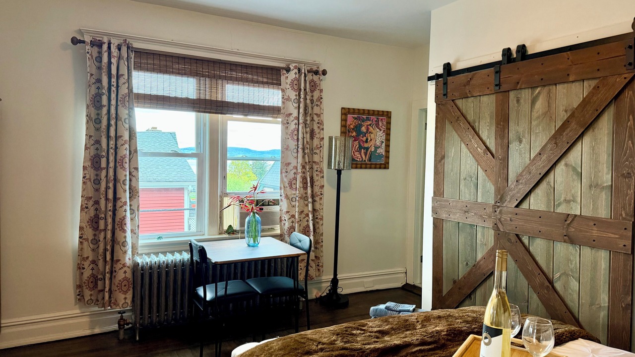 Photo of Bedroom in Tarrytown