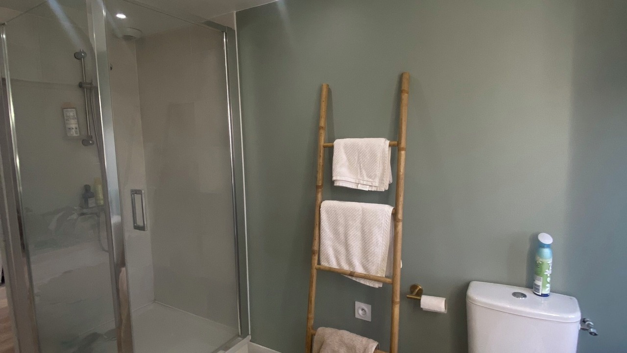 Photo of Bathroom in Allassac