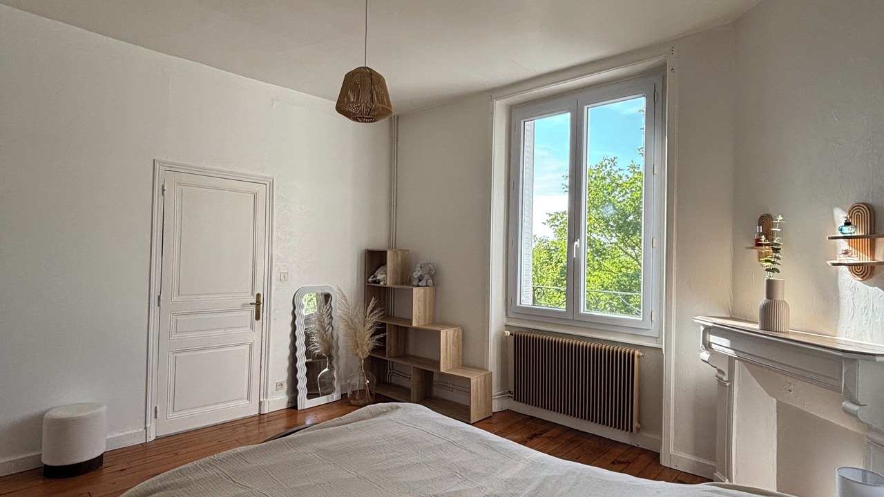 Photo of Bedroom in Allassac