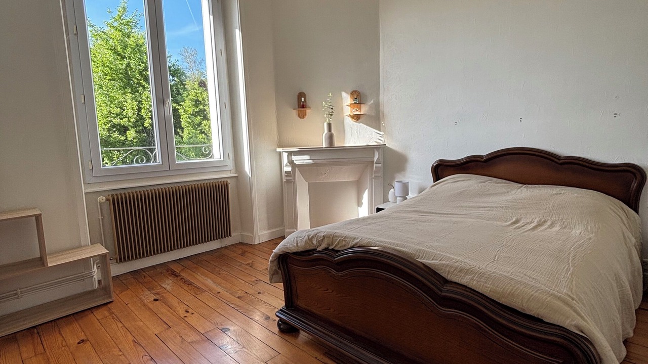 Photo of Bedroom in Allassac