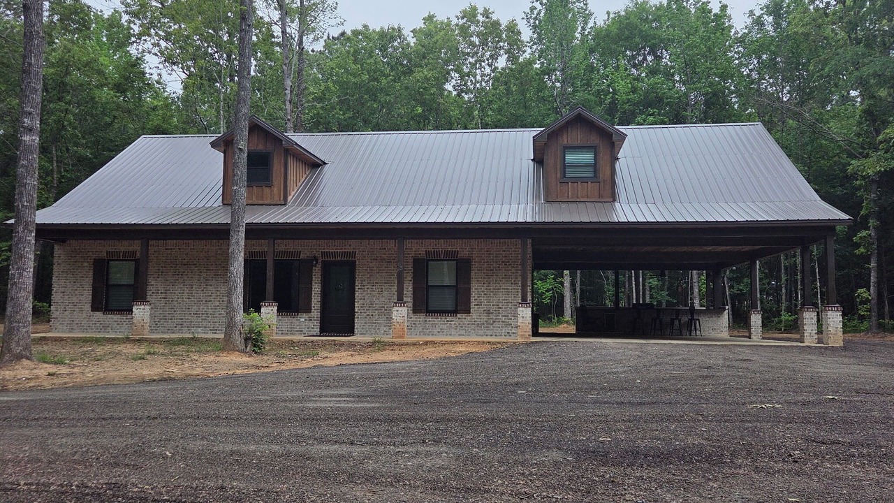 Photo of Outdoor in Redlick