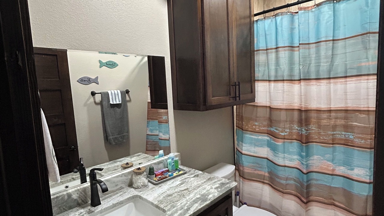 Photo of Bathroom in Redlick