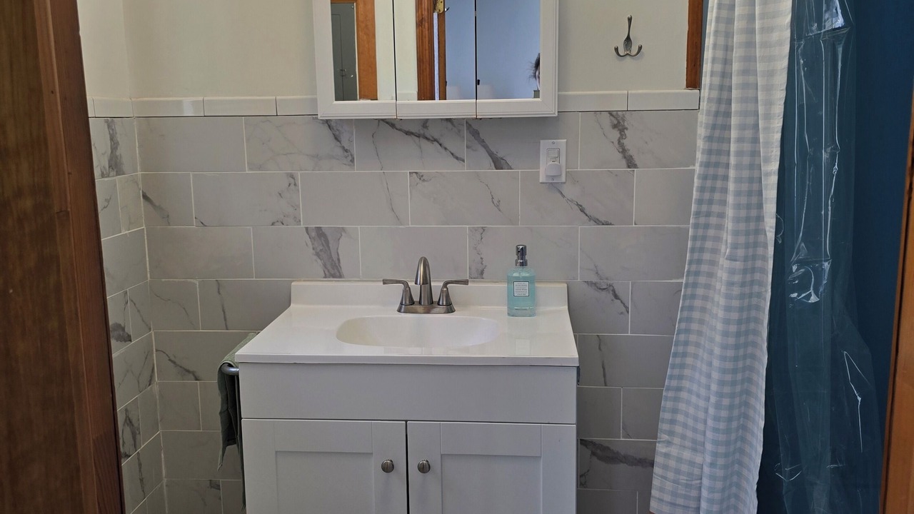 Photo of Bathroom in Drums