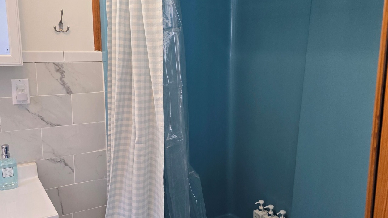 Photo of Bathroom in Drums