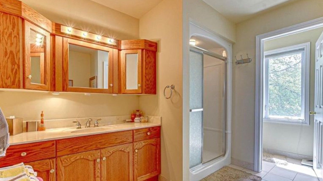 Photo of Bathroom in Port Franks