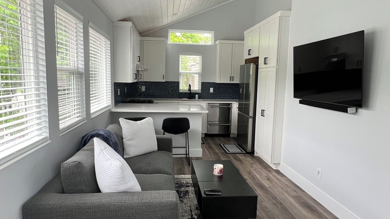 Photo of Livingroom in Old Enfield