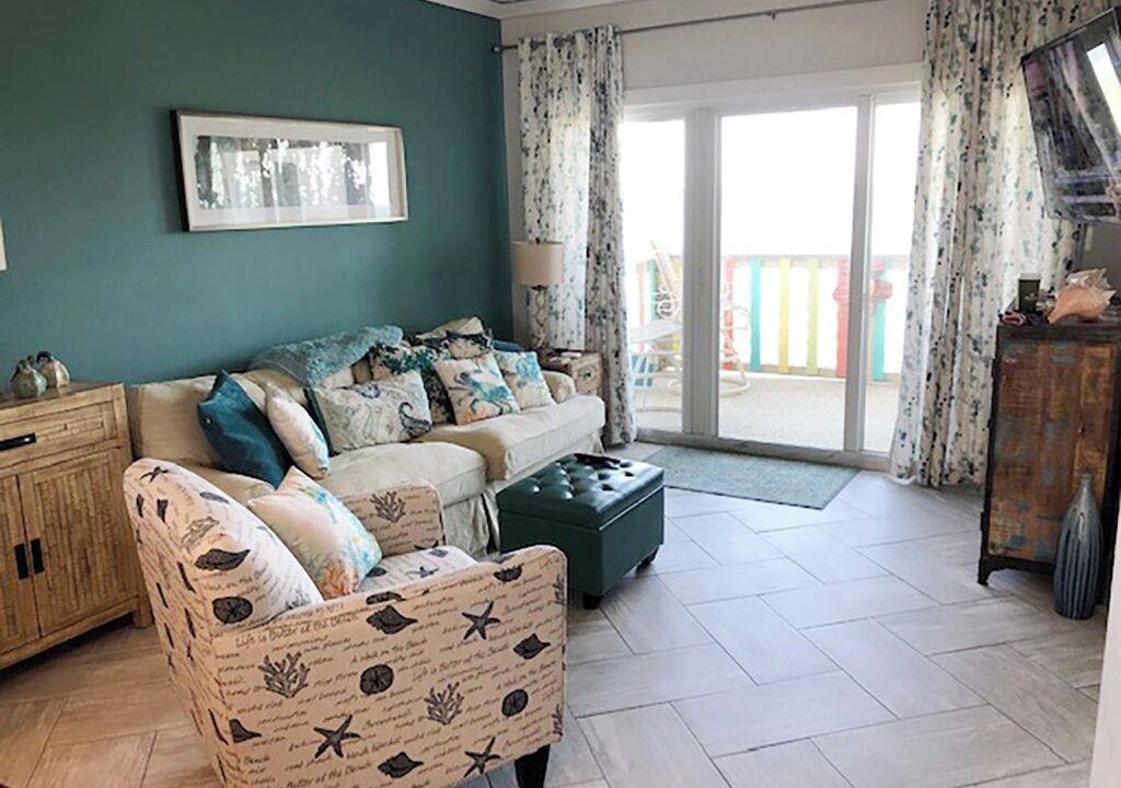 Photo of Livingroom in Pensacola Beach