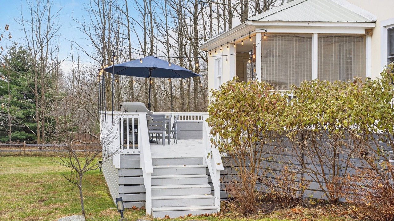 Photo of Patio Balcony in Mountain Dale