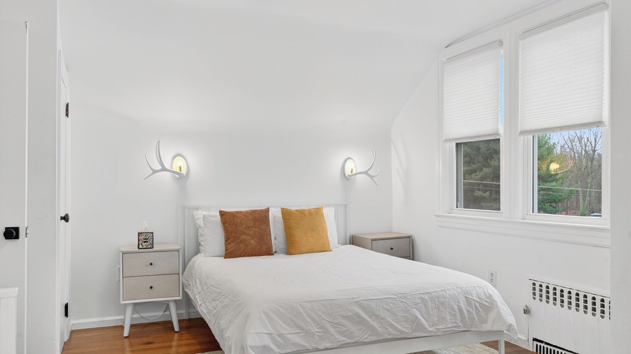 Photo of Bedroom in Mountain Dale
