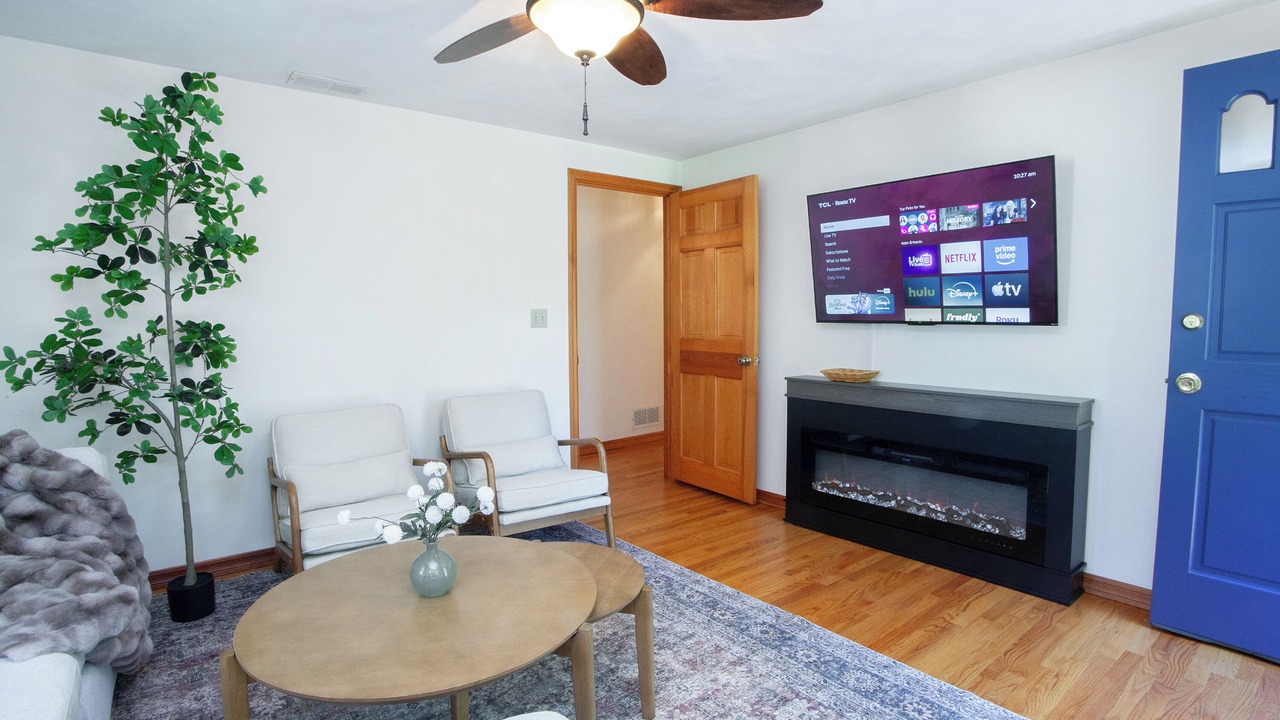 Photo of Livingroom in Farmington