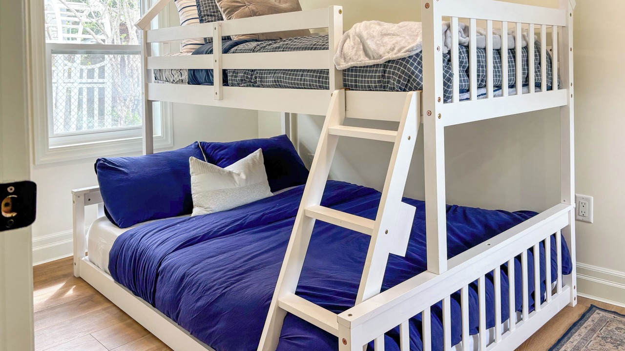 Photo of Bedroom in Brights Grove