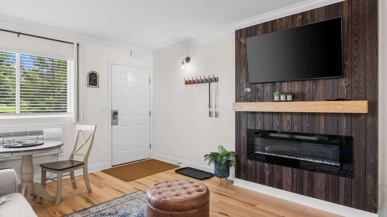 Photo of Livingroom in Bellaire