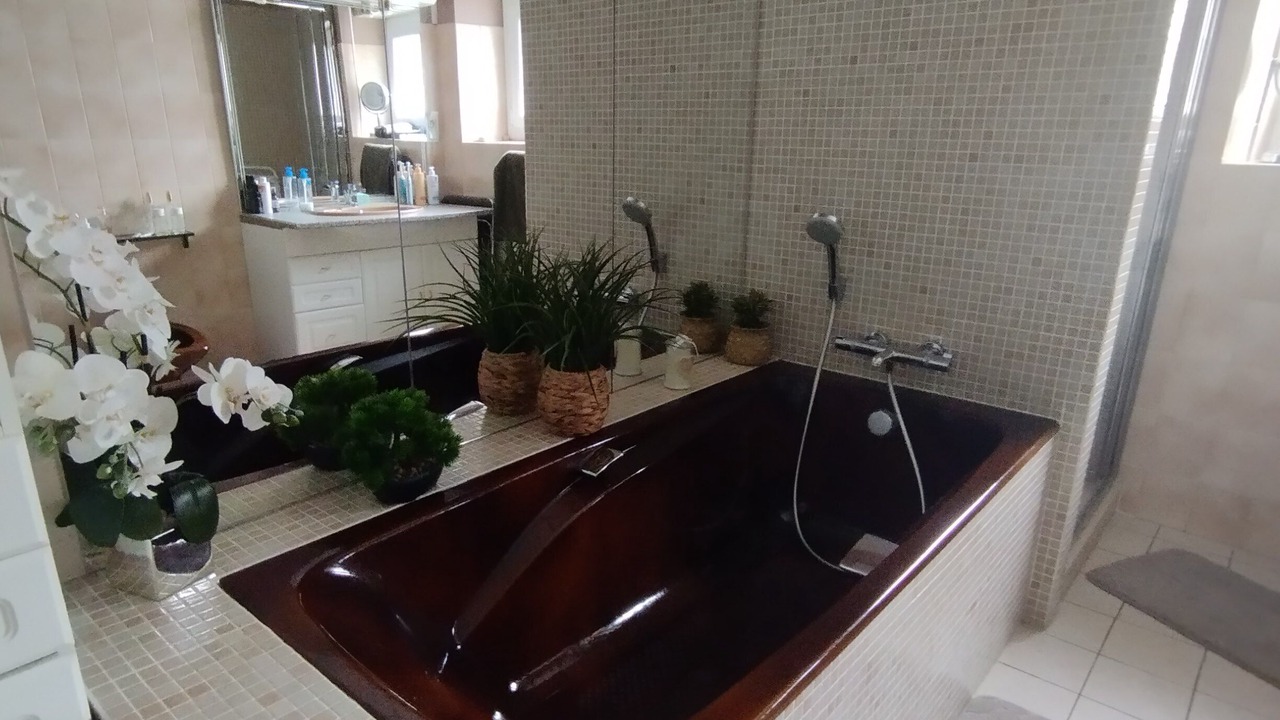 Photo of Bathroom in Cancale