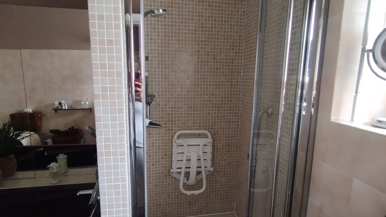 Photo of Bathroom in Cancale