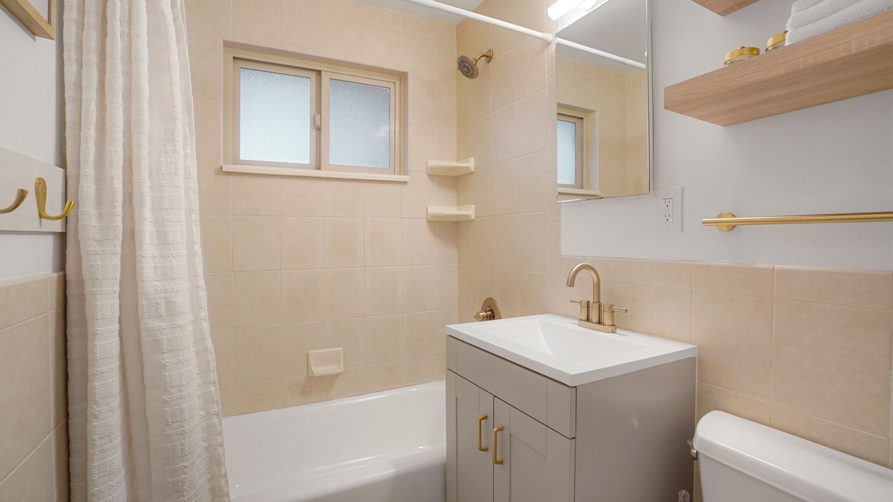 Photo of Bathroom in Lamar Heights Area