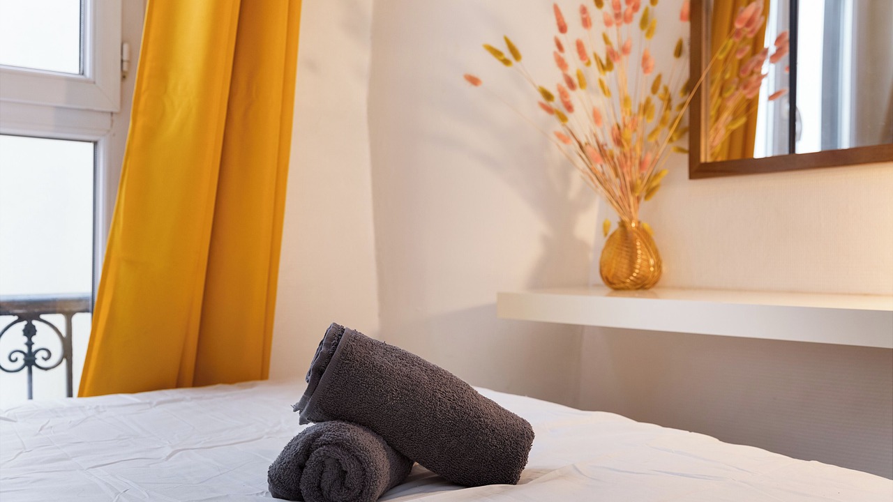 Photo of Bedroom in Clichy