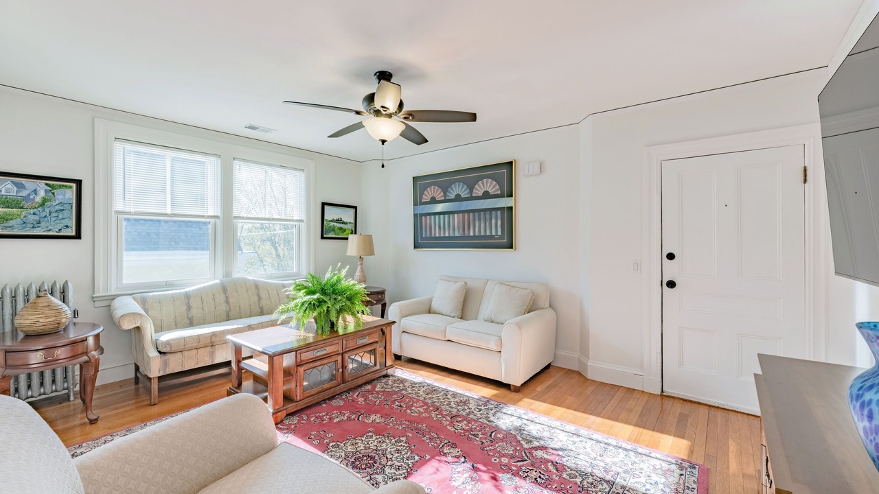 Photo of Livingroom in South Providence