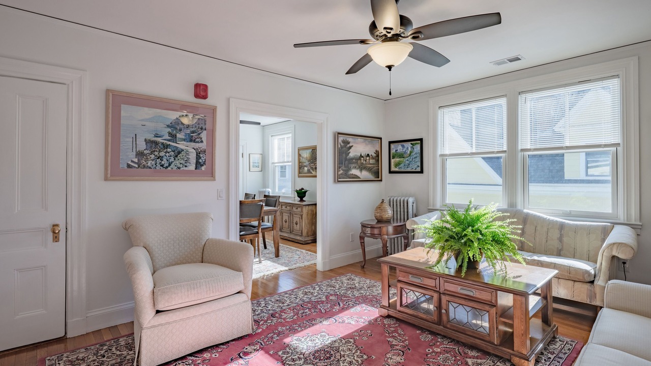 Photo of Livingroom in South Providence