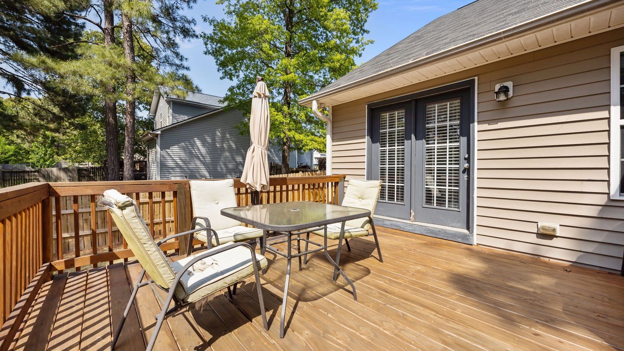 Photo of Outdoor in Olivia