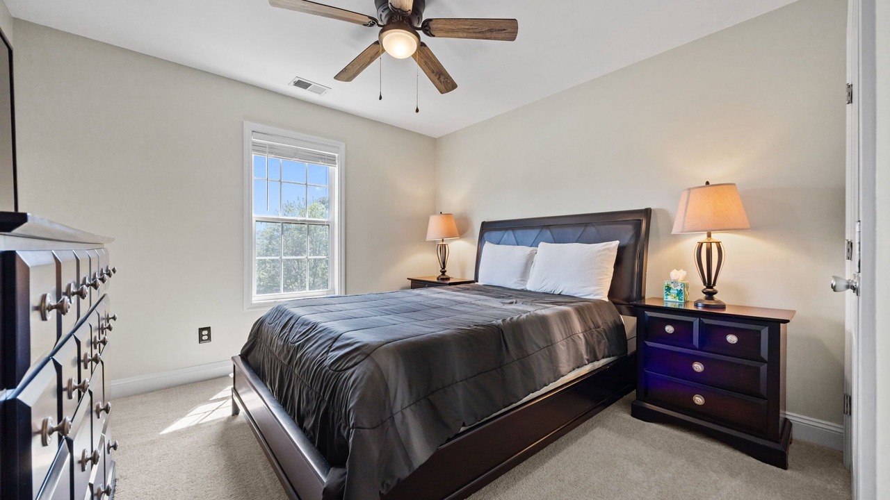 Photo of Bedroom in Olivia