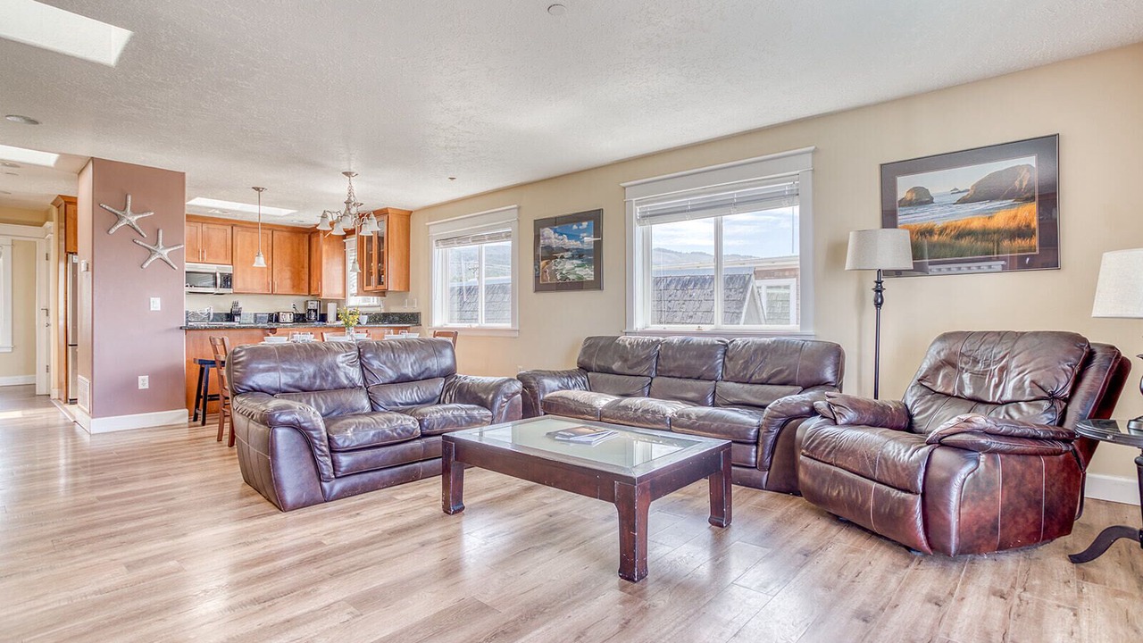 Photo of Bedroom in Rockaway Beach