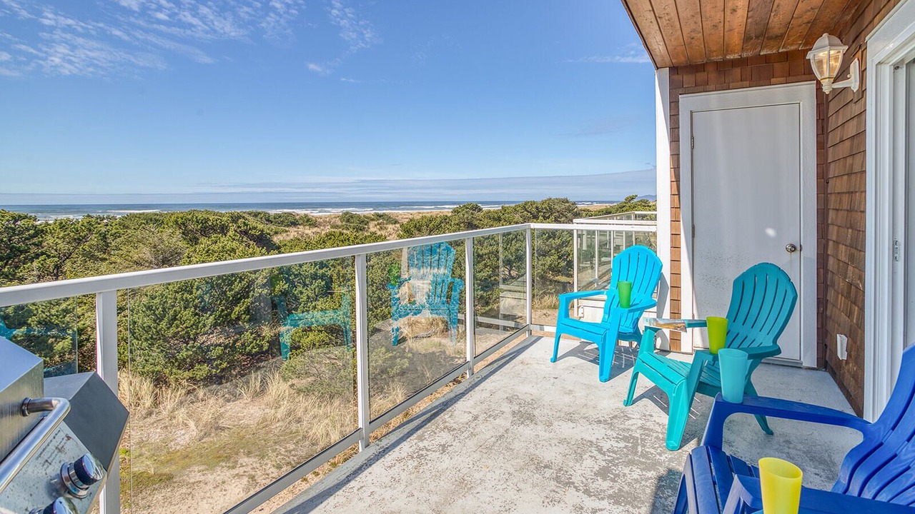 Photo of Patio Balcony in Rockaway Beach