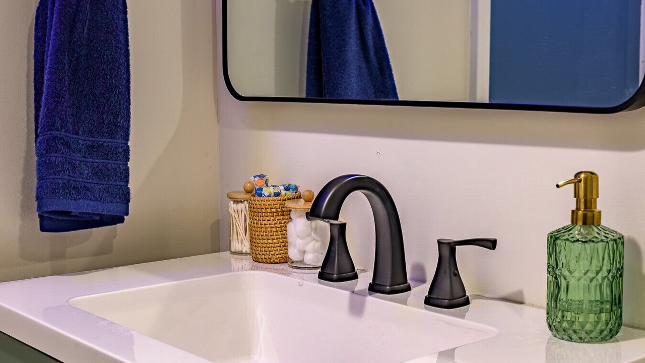 Photo of Bathroom in Tower Grove South
