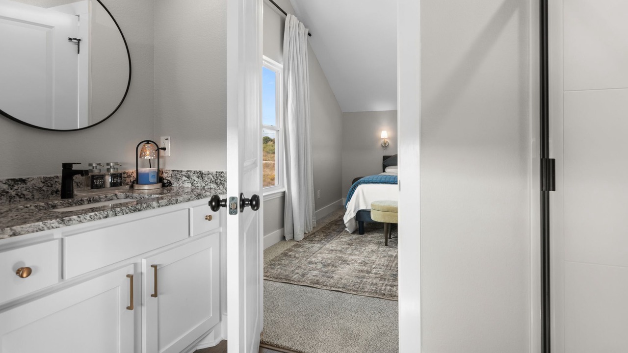 Photo of Bedroom in Glen Rose